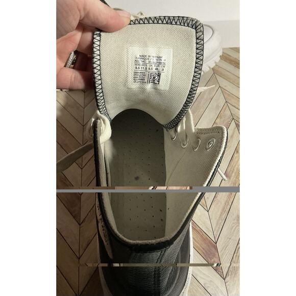 Converse Chuck Taylor All Star Lugged 2.0 Black Leather A00870C Sz 9.5 M 11.5 W - Picture 8 of 9